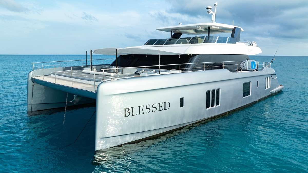 Aurelia yacht